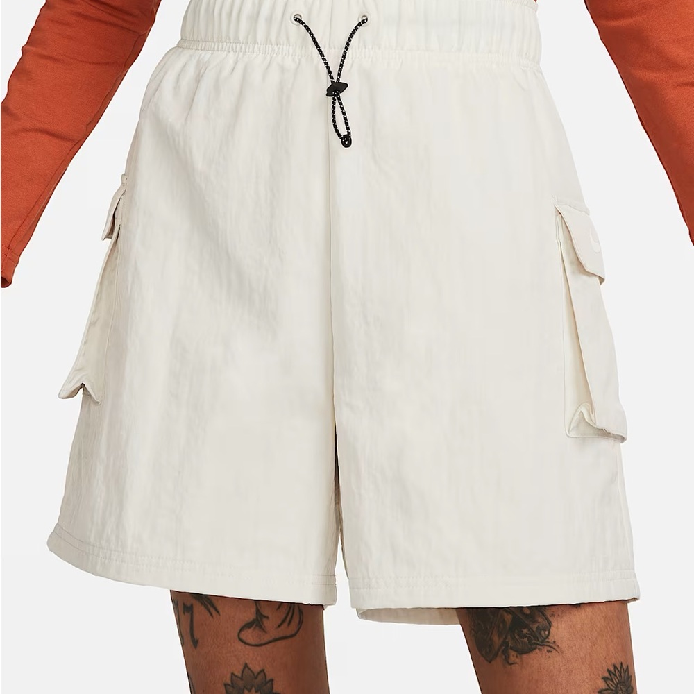 NWT Nike Women's Cream Cargo Shorts